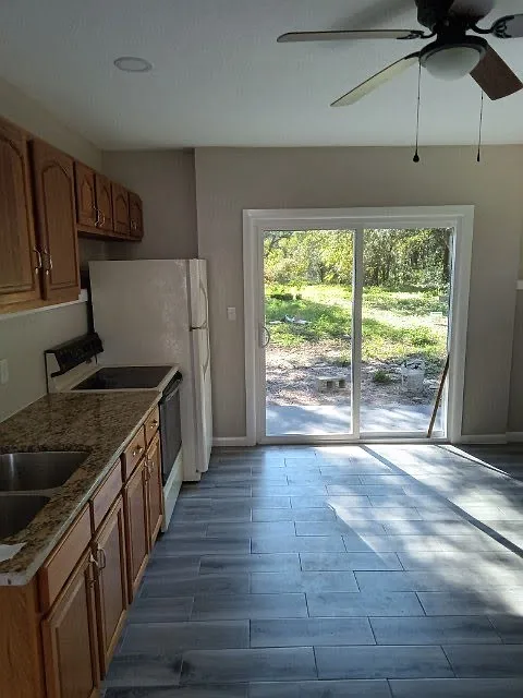1412 East Voorhis Avenue - 2 — Photo 3