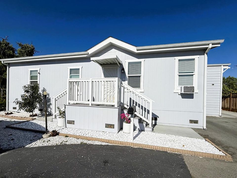 1st image of 1350 Oakland Rd #34