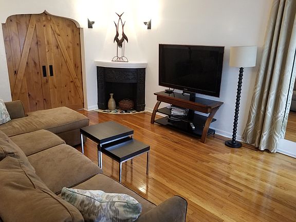2nd image of 2903 Sheridan Ave #7S