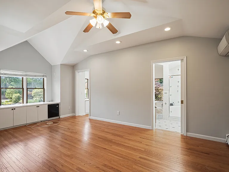 2079 Baldwin Rd — Photo 5