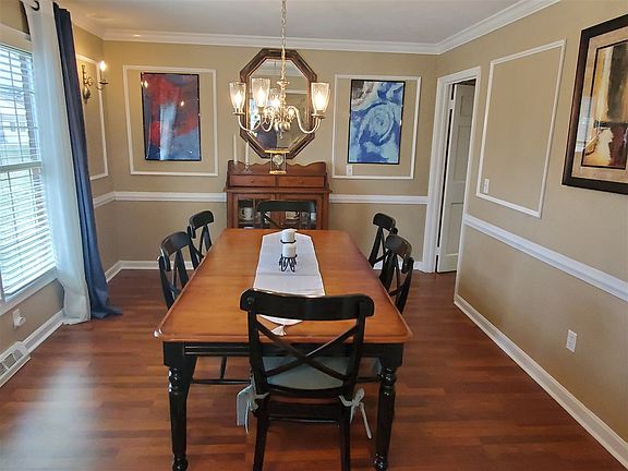 4th image of 120 Circle Crest Dr