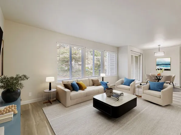 Beautifully Renovated 1 & 2 Bedroom Apartments in Lynnwood!