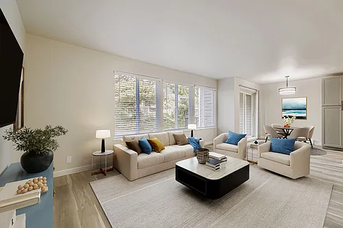 Beautifully Renovated 1 & 2 Bedroom Apartments in Lynnwood! Photo 1