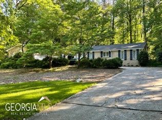 1885 Trotters Ln, Stone Mountain, GA 30087