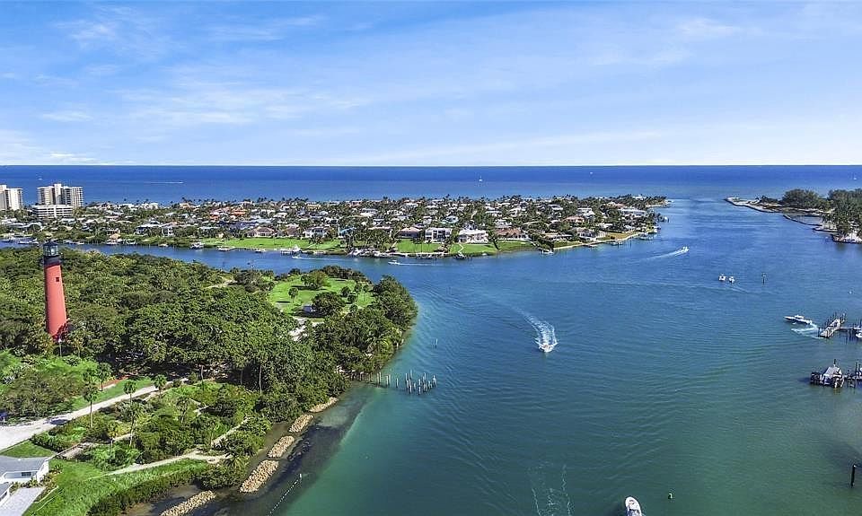 1st image of 300 N Highway A1a #103E