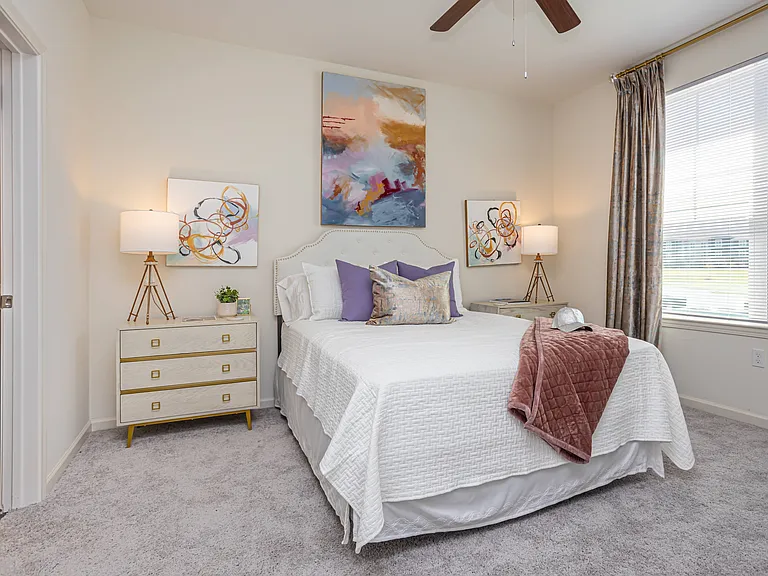 The Palms at Sunset Lakes Apartment Homes — Photo 5