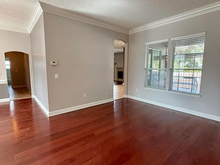 11827 Crusselle Dr — Photo 5