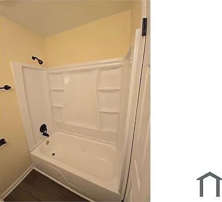 1118 Furman St #10 — Photo 7