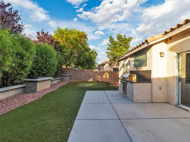 4468 Lobero Ave — Photo 19