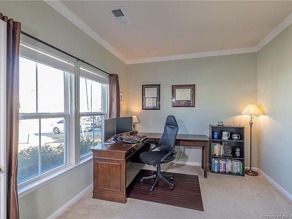 5th image of 544 Leonard Ln
