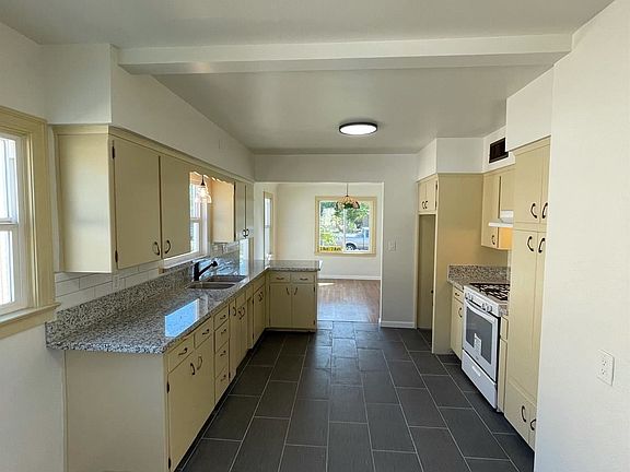 4th image of 4661 E Washington Ave