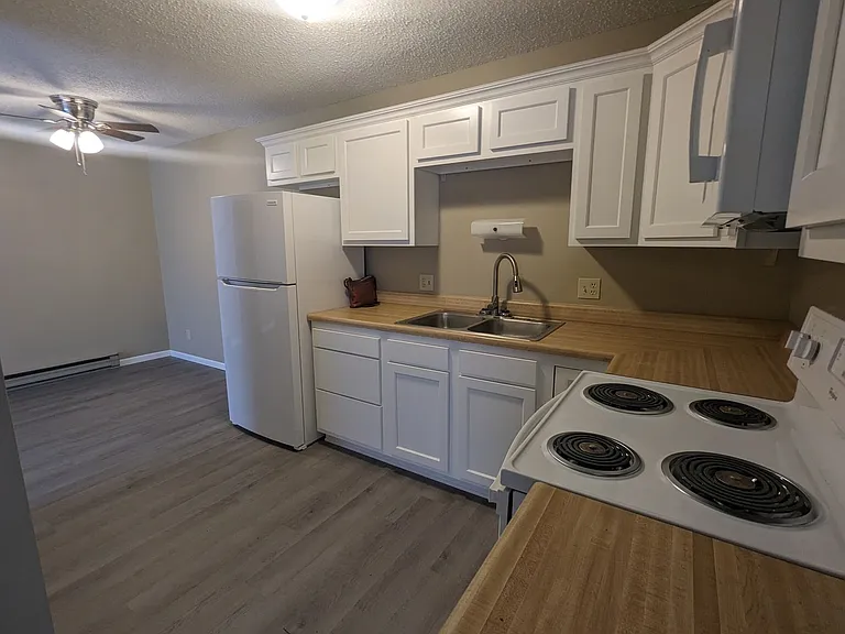 119 Briar Ln — Photo 1