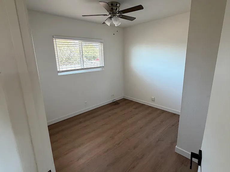 9420 Emerald Grove Ave #1 — Photo 9