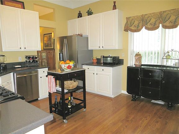 4th image of 3364 Shallowford Green Dr