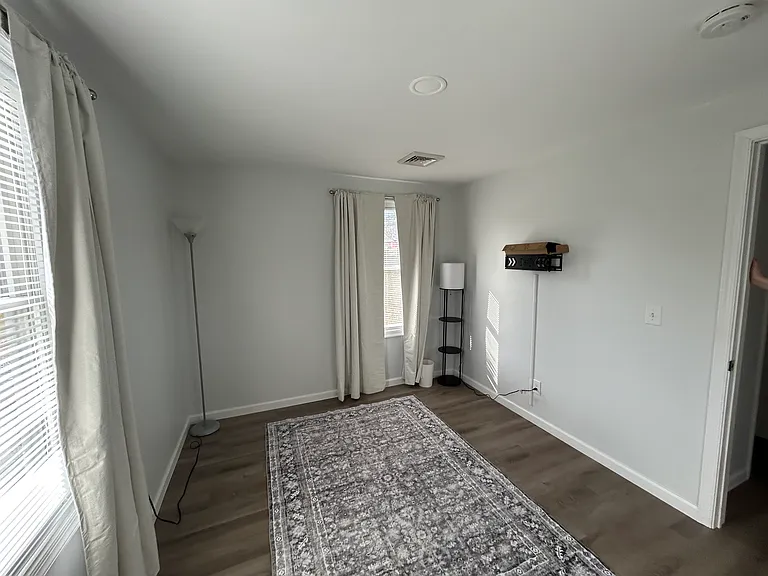 1001 S Greenwood Ave — Photo 16