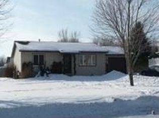 301 8th Ave NW, Waseca, MN 56093