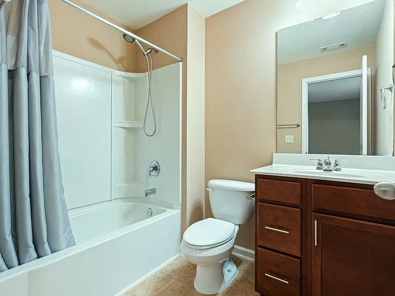 1010 Chelsey Way — Photo 39