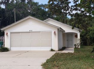 933 Daytona Ave, Holly Hill, FL 32117