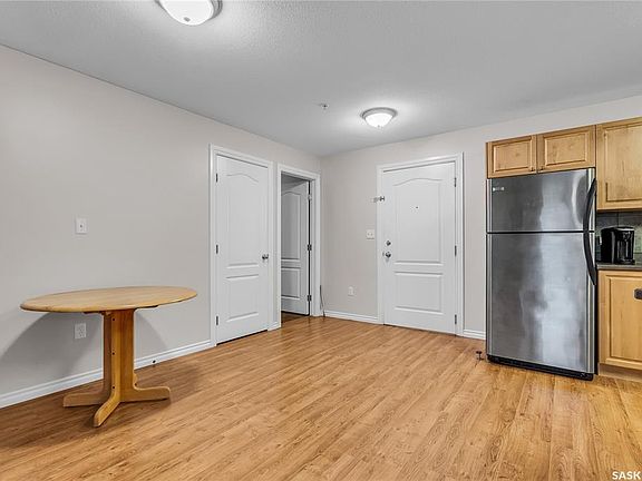 5th image of 100 1st Ave N #211