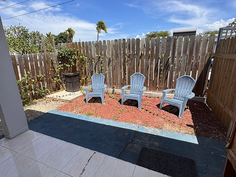 212 Calle 10 Isle #B4 — Photo 5