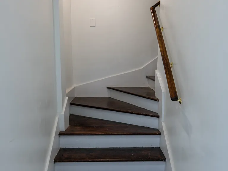 1510 Barrs St #2-A — Photo 2
