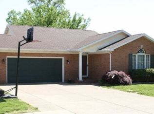 3633 Farrington Dr, Evansville, IN 47725