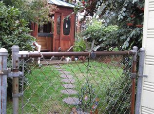 320 N Russet St, Portland, OR 97217