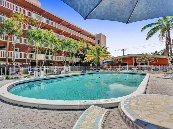 180 NE 12th Ave APT 12E, Hallandale Beach, FL 33009