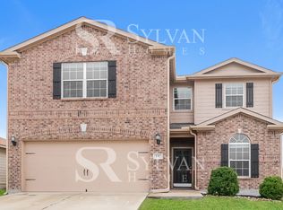 137 Robertson Ln, Jarrell, TX 76537