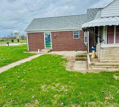 3rd image of 2359 S County Road 1050 E