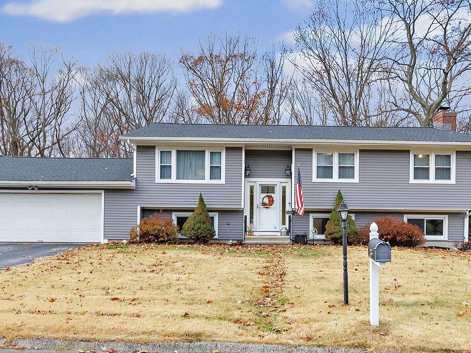 1st image of 25 Oakwood Drive