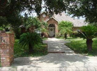 2411 El Encino Dr, Mission, TX 78573