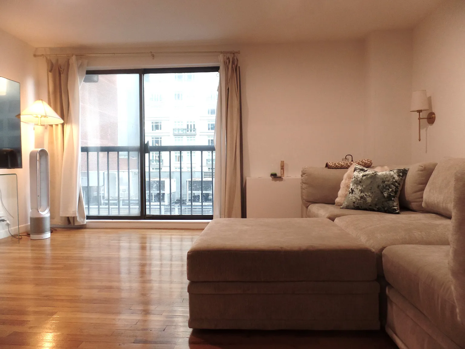 123 East 54th Street — Photo 2
