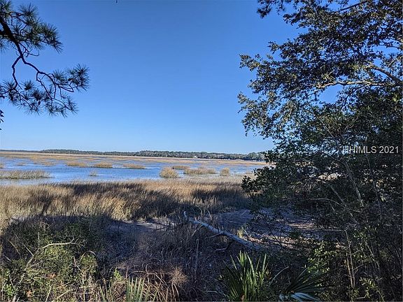 2nd image of 14 Dolphin Point Ln