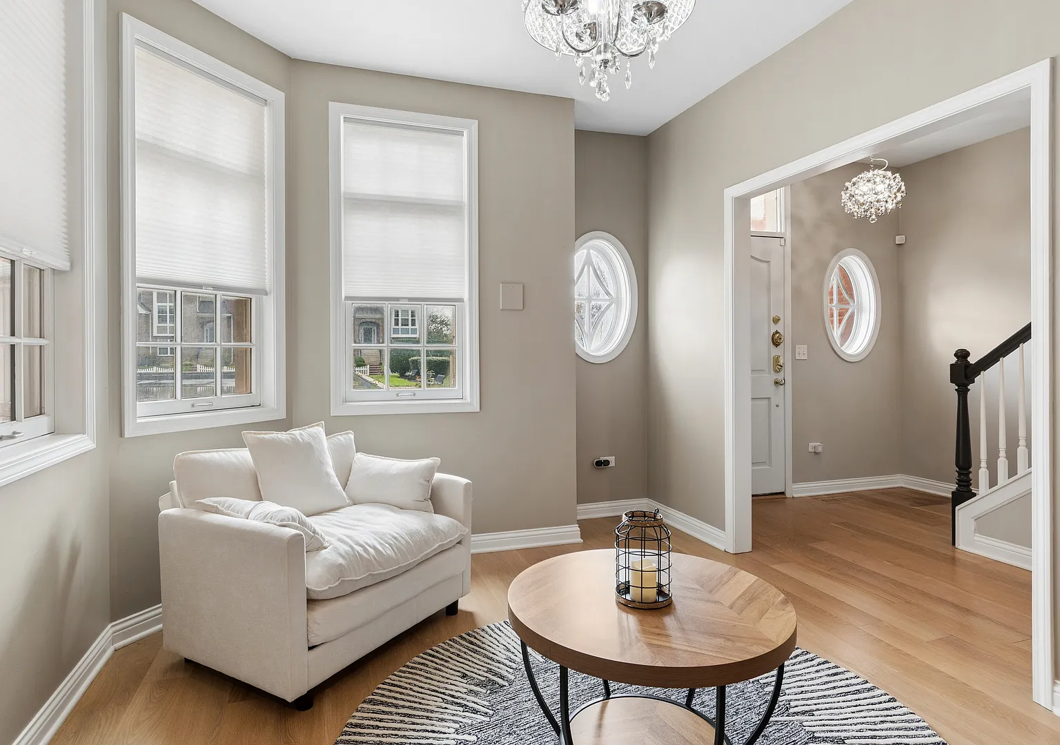 2 bed, 4.0 bath, 2789 sqft, $3,500 — Photo 2