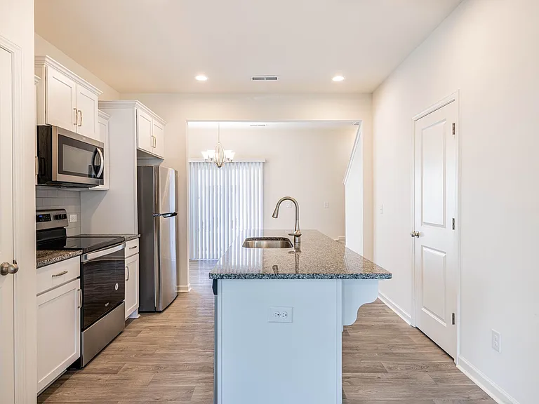 14129 Clayborn St — Photo 5