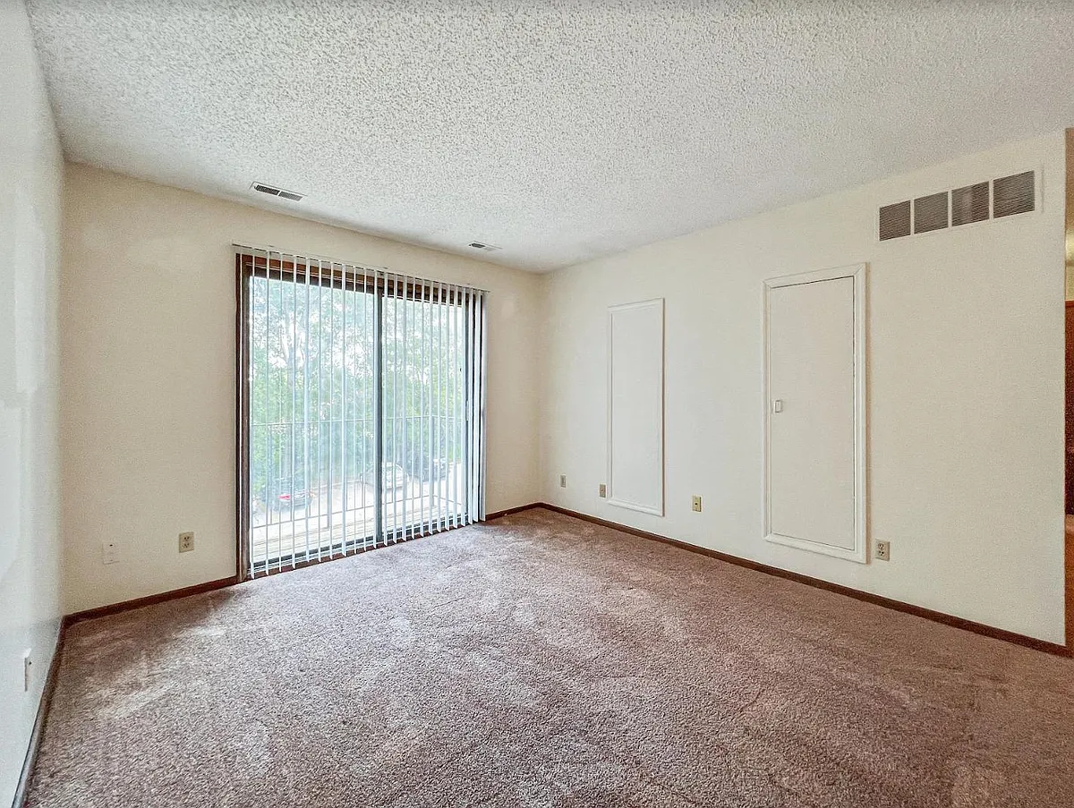 Building Photo - 515 S 4th St #15