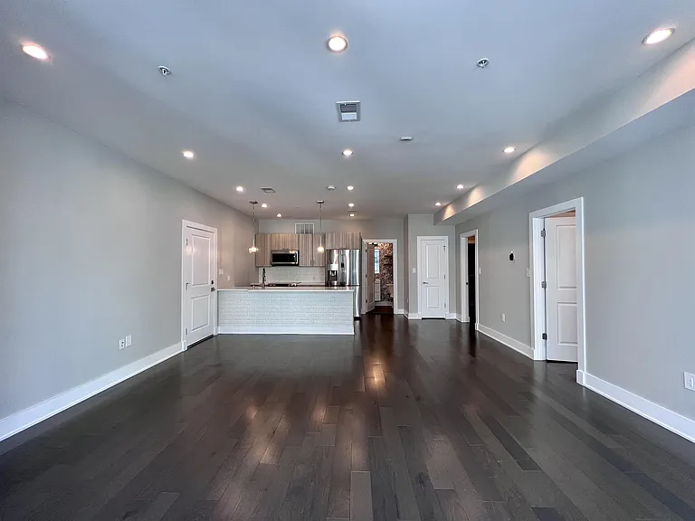 340 Adams St NE #302 — Photo 2