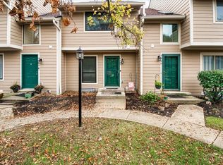 9467 Hunters Creek Dr #203, Cincinnati, OH 45242
