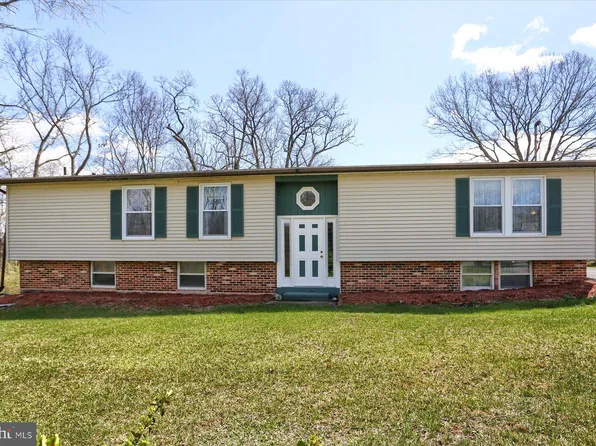 55 Donald St, Shermans Dale, PA 17090