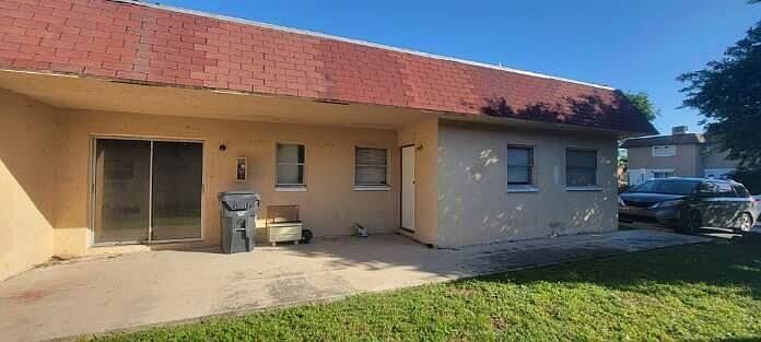 2nd image of 931 SW 80th Avenue #1-3