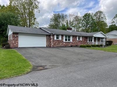 110 Sunset Dr, Elkins, WV, 26241