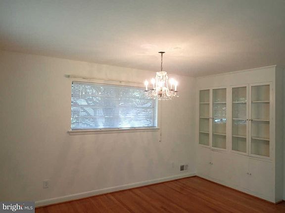 5th image of 7515 Granada Dr
