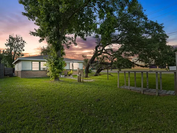 504 S 9th Street, Aransas Pass, TX 78336