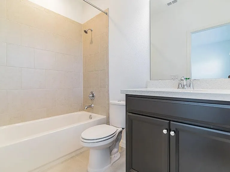 553 Majestic Palm Dr — Photo 8