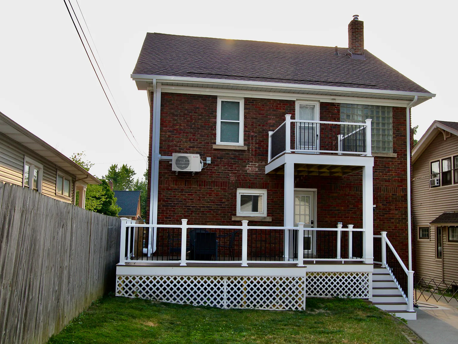1659 Chesterland Ave — Photo 3