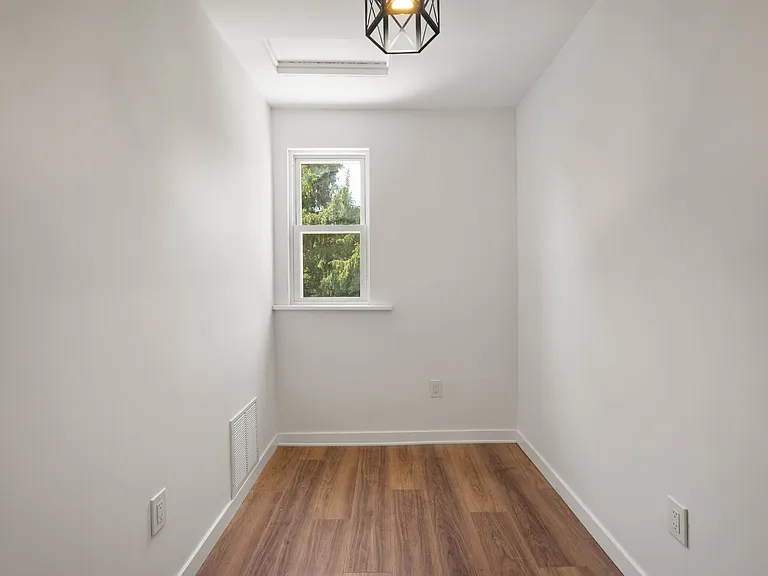 147 Clairmont Ave — Photo 20