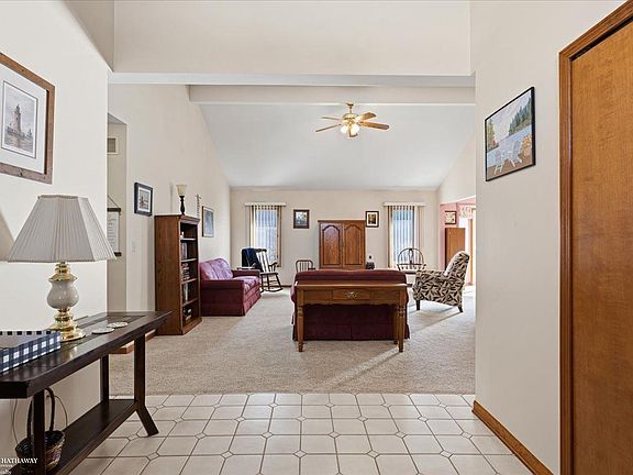 5th image of 16184 Nathan Dr