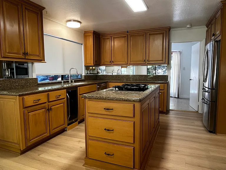 1270 Hayne Rd — Photo 10