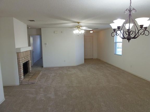 3rd image of 801 Ann Dr